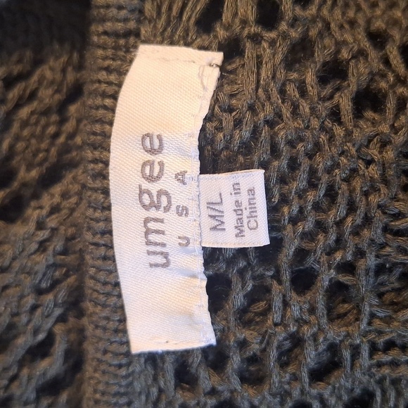 Umgee M/L  knitted cardigan - Picture 5 of 5